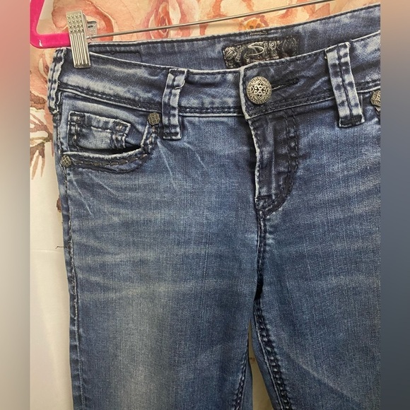 Size 27 x 33 silver “aiko” jeans​​​​​ - Picture 2 of 7